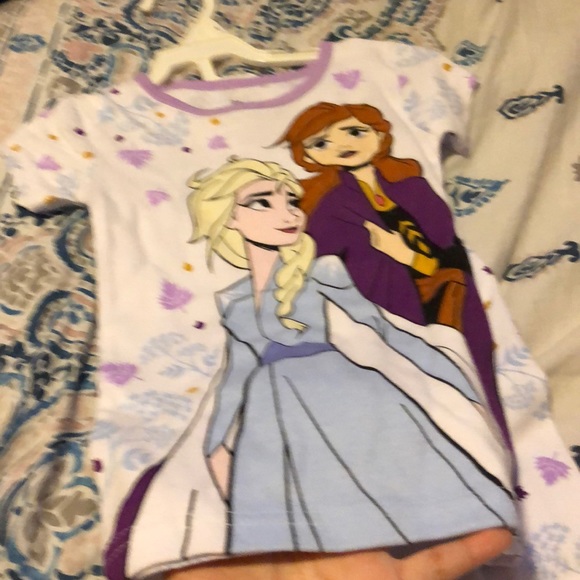 Frozen 2 pajama set Cute never used - Picture 4 of 4